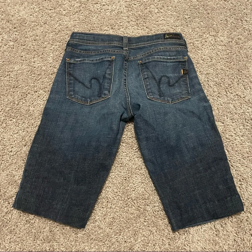 Citizens of humanity low waist flare Jean shorts blue size 26